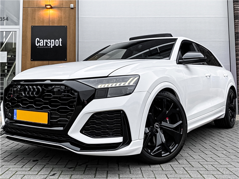 Audi RSQ8